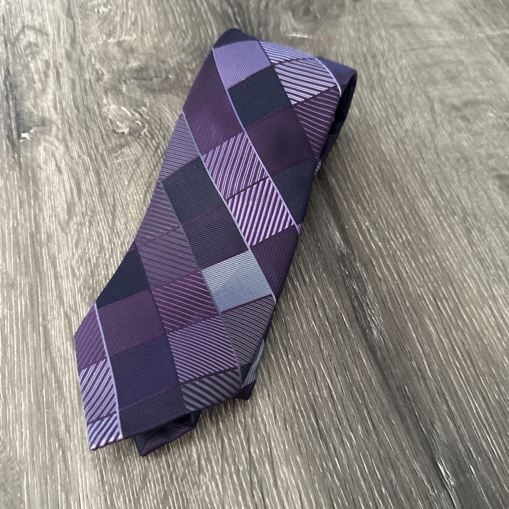 Axcess Claiborne Men's Neck Tie Purple Gray Geometric Plaid Necktie